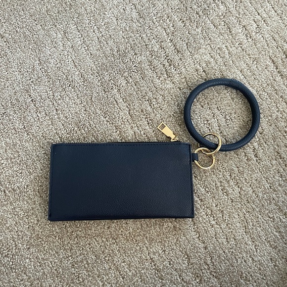 Wallet/wristlet - Picture 1 of 2